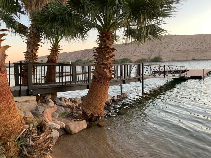Relaxing River Family Retreat #5